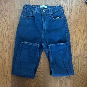 Abercrombie & FitchAnkle Straight Ultra High Rise Jeans - 28 short
